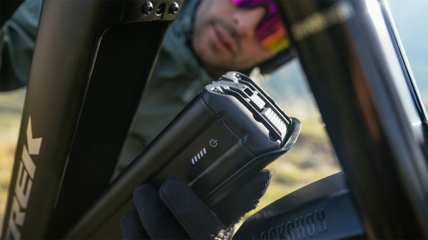 Trek Powerfly+ 4 800EU